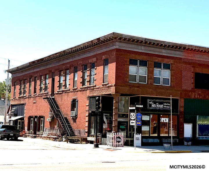 Photo 1 of 20 — 747 Central Ave, NORTHWOOD, IA 50459