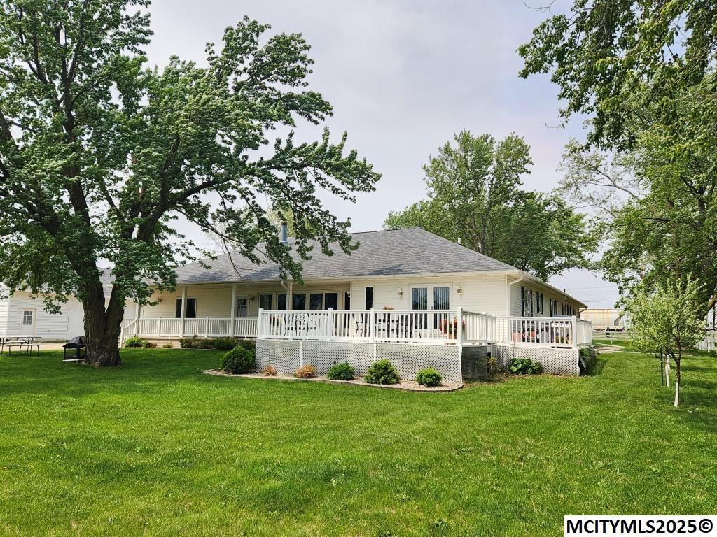 Photo 1 of 33 — 3511 19th SW, MASON CITY, IA 50401