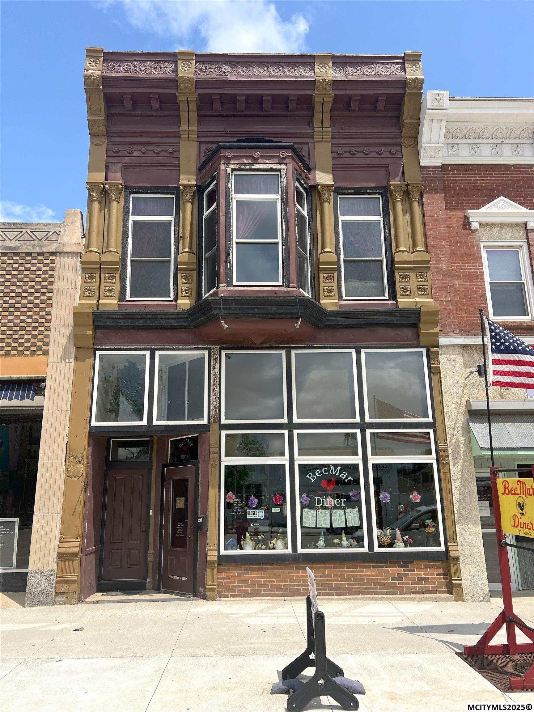 Photo 1 of 39 — 721 Main, OSAGE, IA 50461