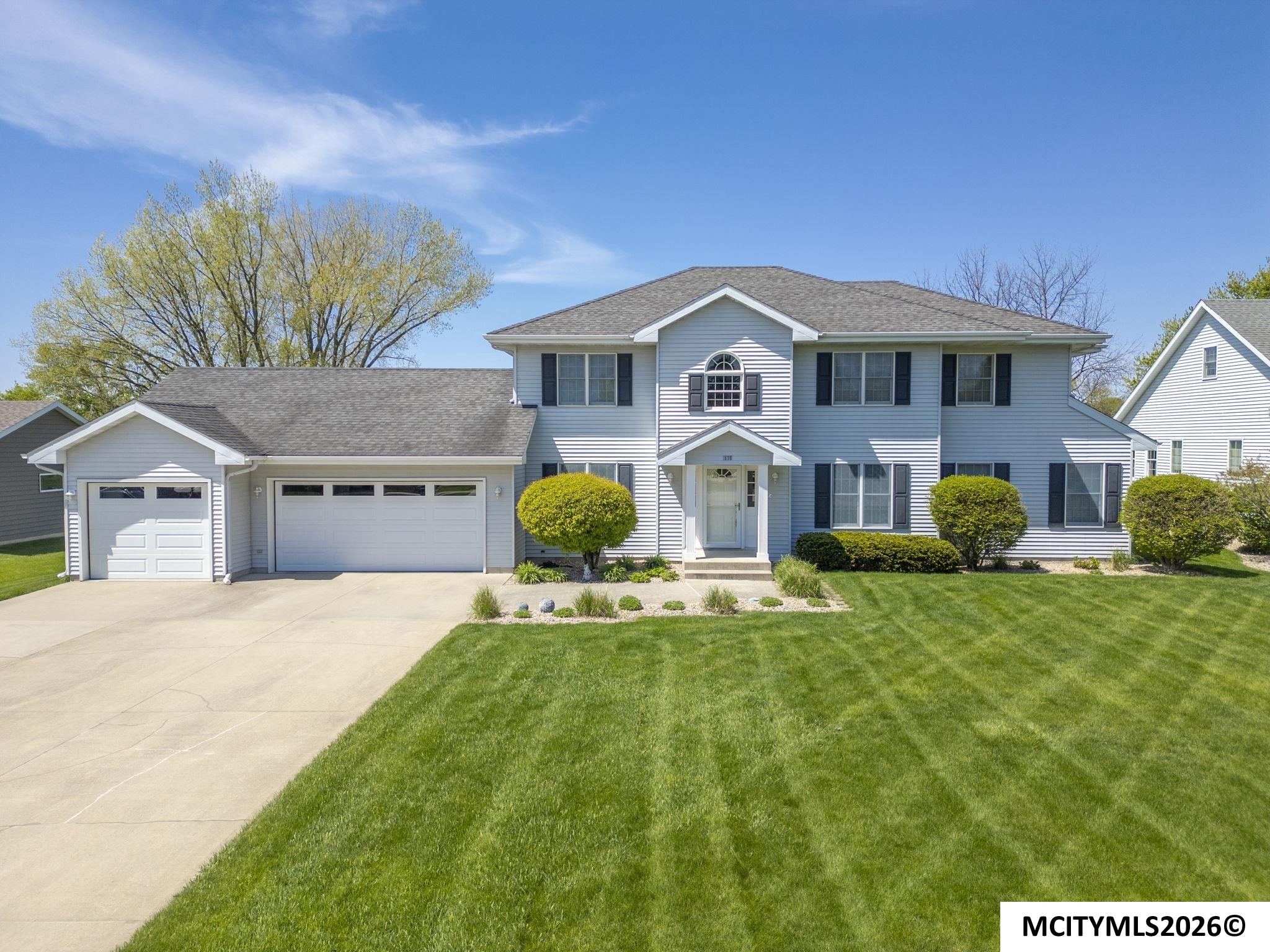 Photo 1 of 48 — 1530 S Kentucky, MASON CITY, IA 50401