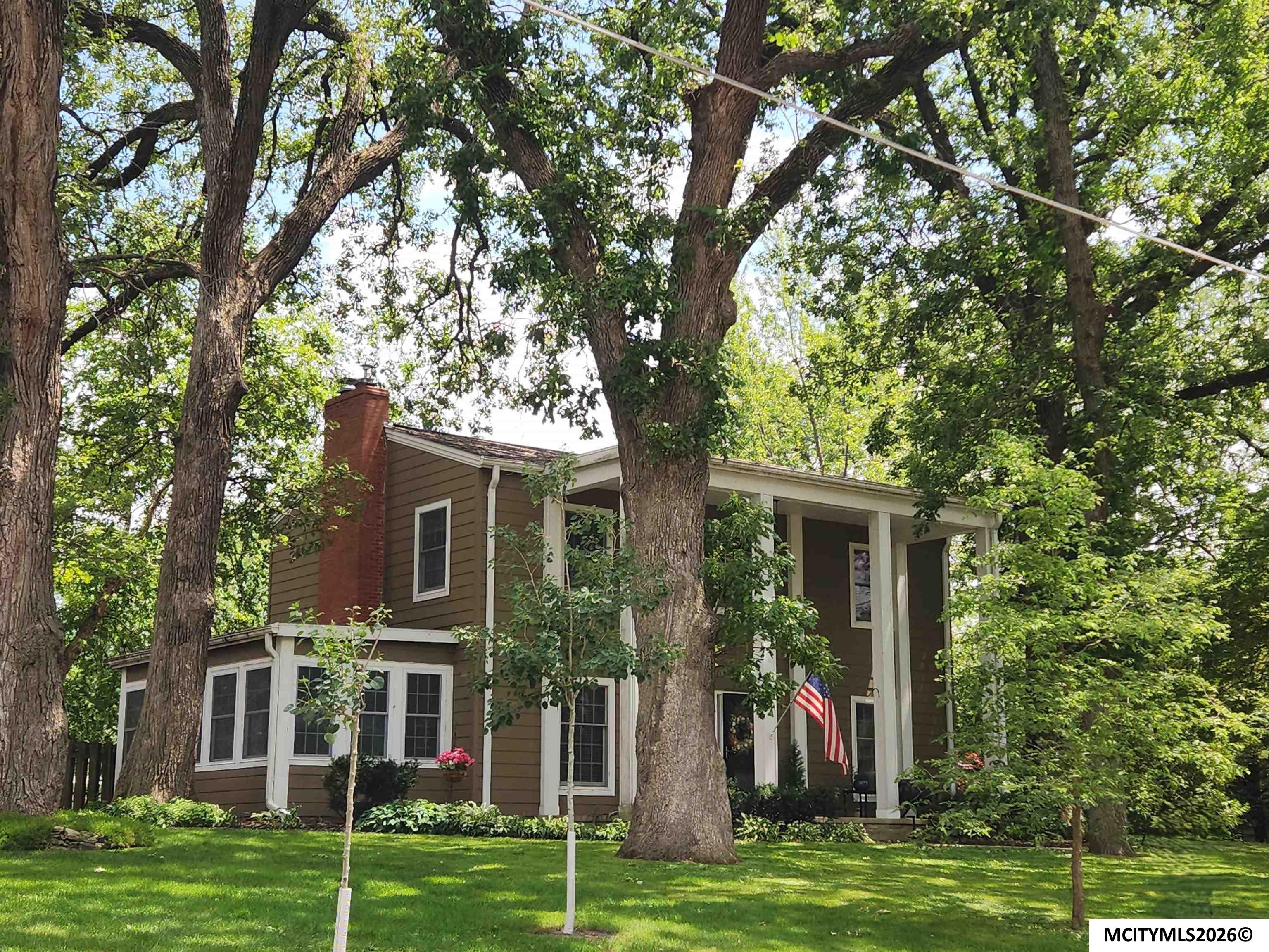 Photo 1 of 45 — 500 18th St W, CLEAR LAKE, IA 50428