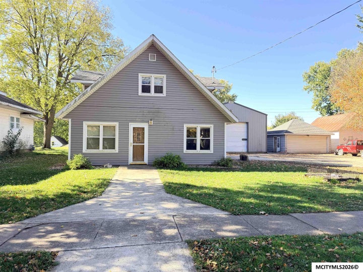 Photo 1 of 28 — 211 S 4th St, GREENE, IA 50636