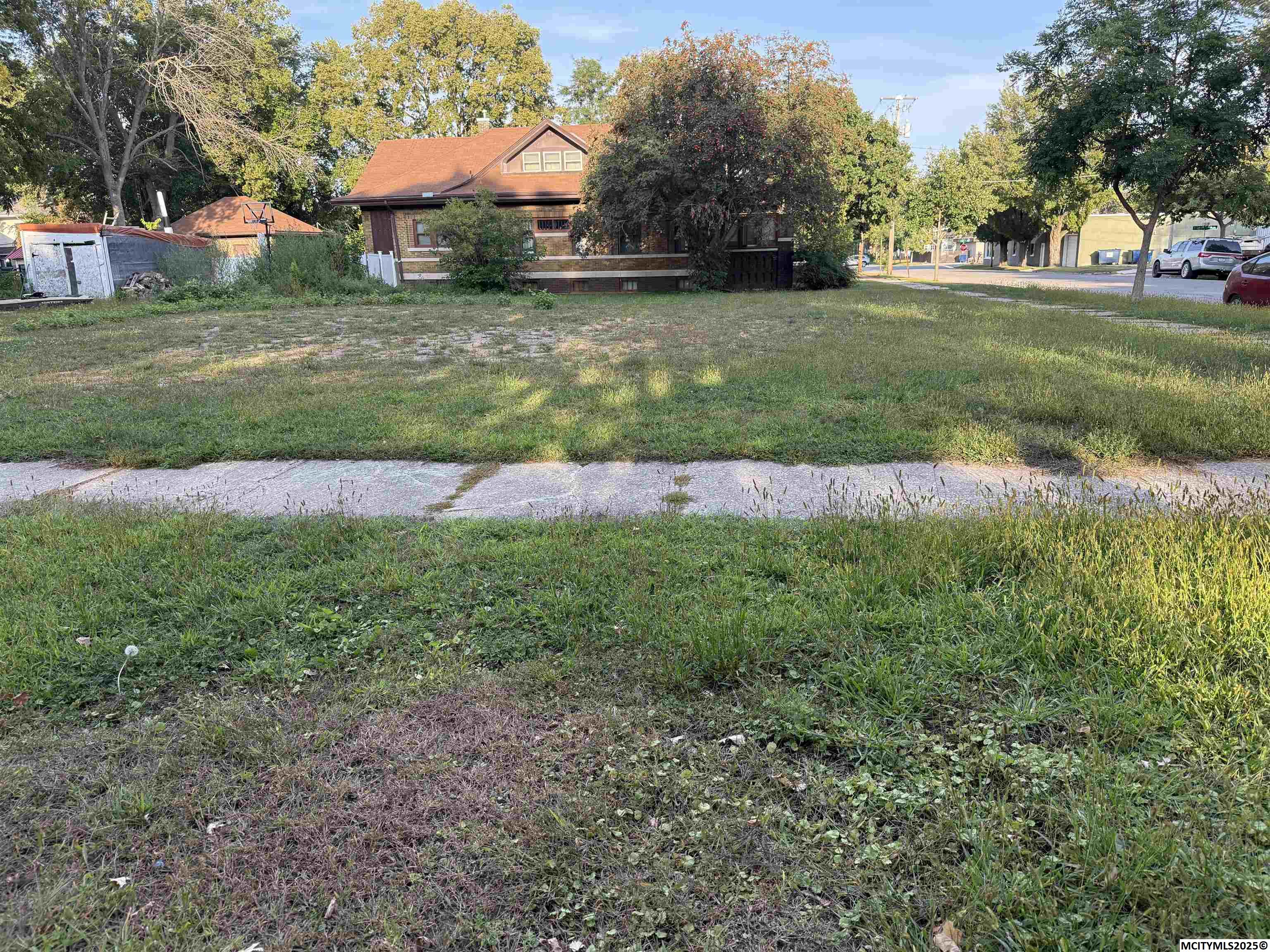 Photo 1 of 1 — 32 6TH NW, MASON CITY, IA 50401