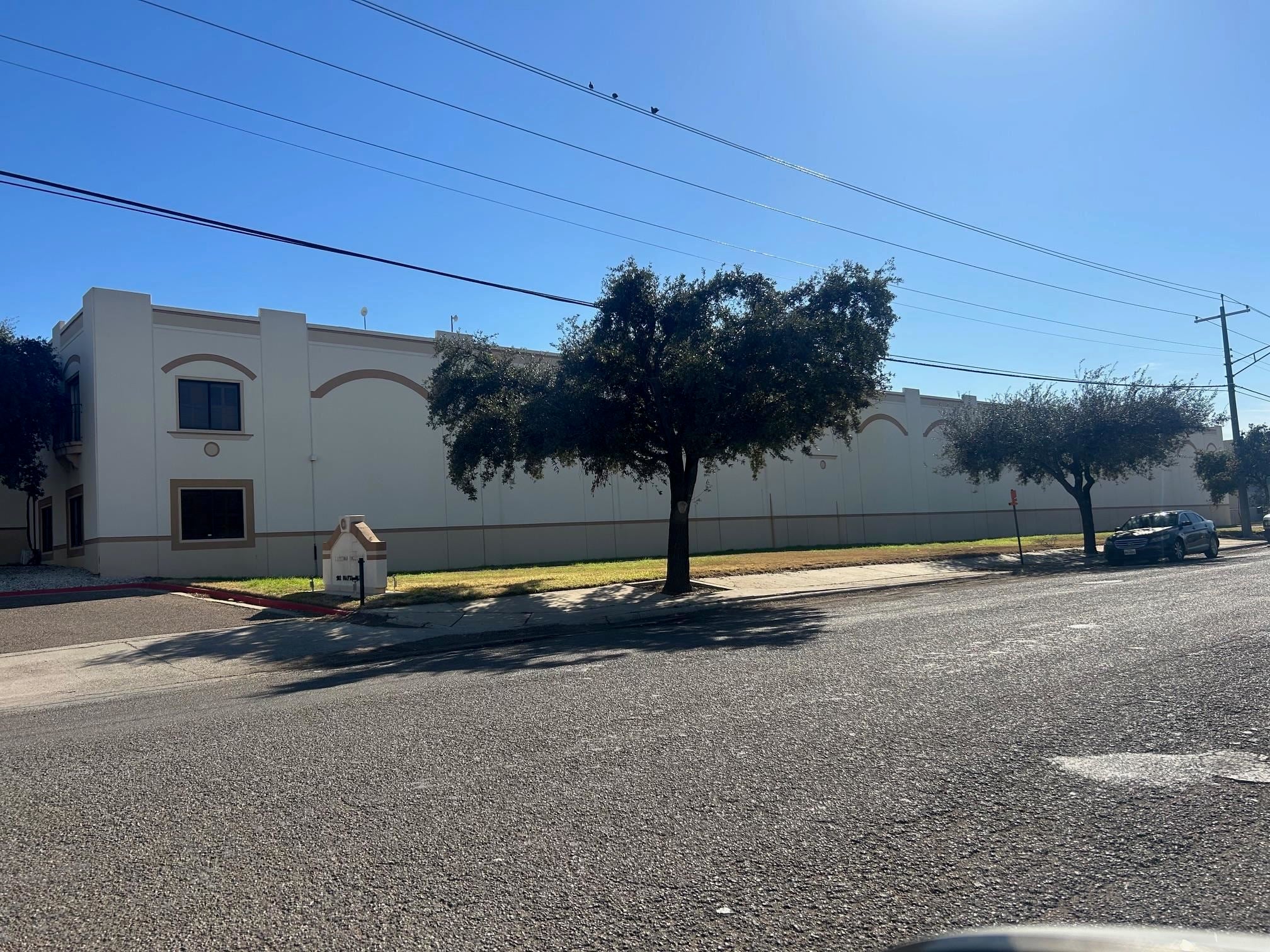 Photo 1 of 28 — 502 Nafta Blvd, Laredo, TX 78045