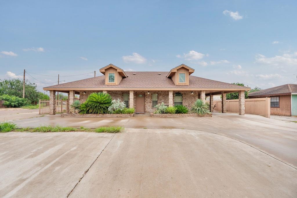 Photo 1 of 29 — 1302 Col. Antonio Zapata Avenue, ZAPATA, TX 78076