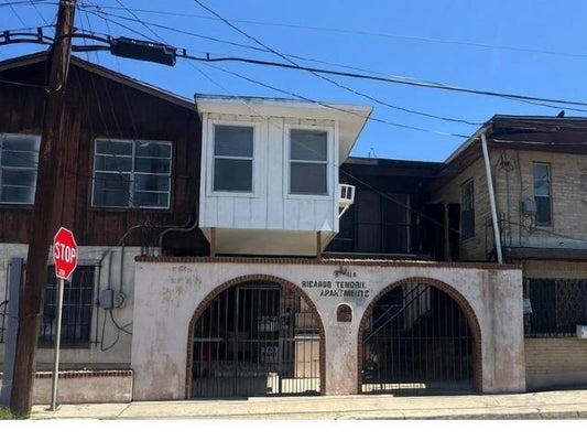 520 HIDALGO ST APT 1, LAREDO, TX 78040 - Image 1825ccd32cf524e2f7242435db2ada72/1510340301