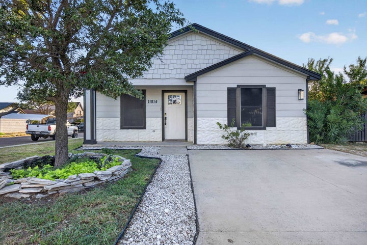 Photo 1 of 29 — 11814 Mohawk Dr, Laredo, TX 78045