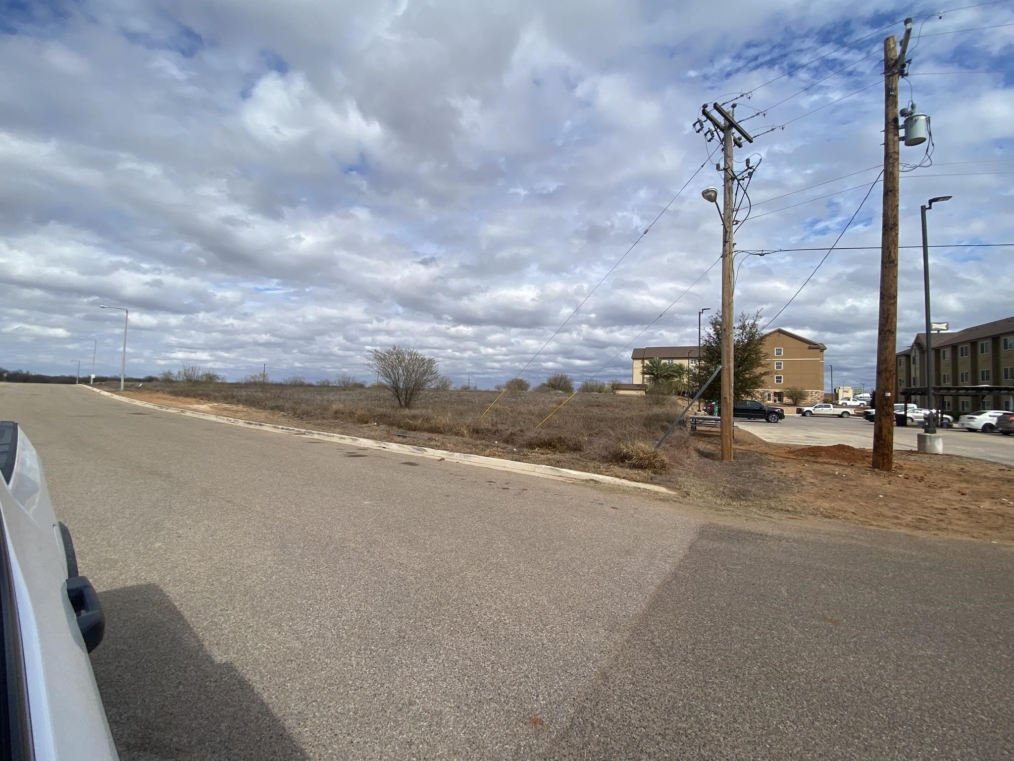 Photo 1 of 10 — 17 IH-35 Access Rd, Cotulla, TX 78014
