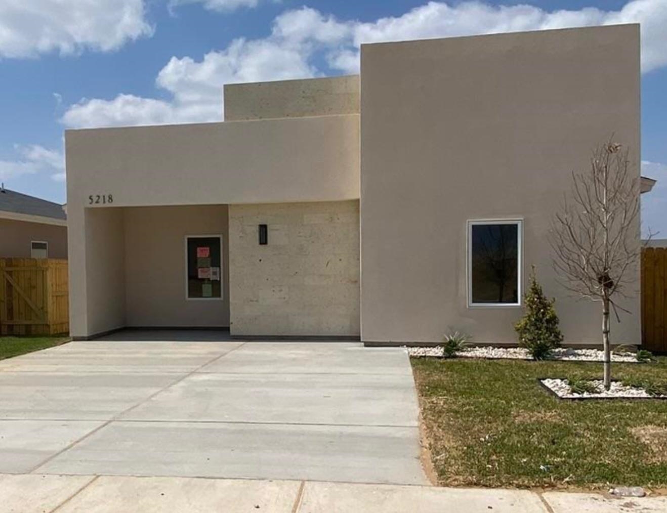 Photo 1 of 16 — 5218 Curuba Dr., LAREDO, TX 78046