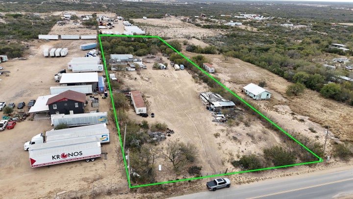 Photo 1 of 7 — 993 Rancho Penitas Rd, laredo, TX 78045