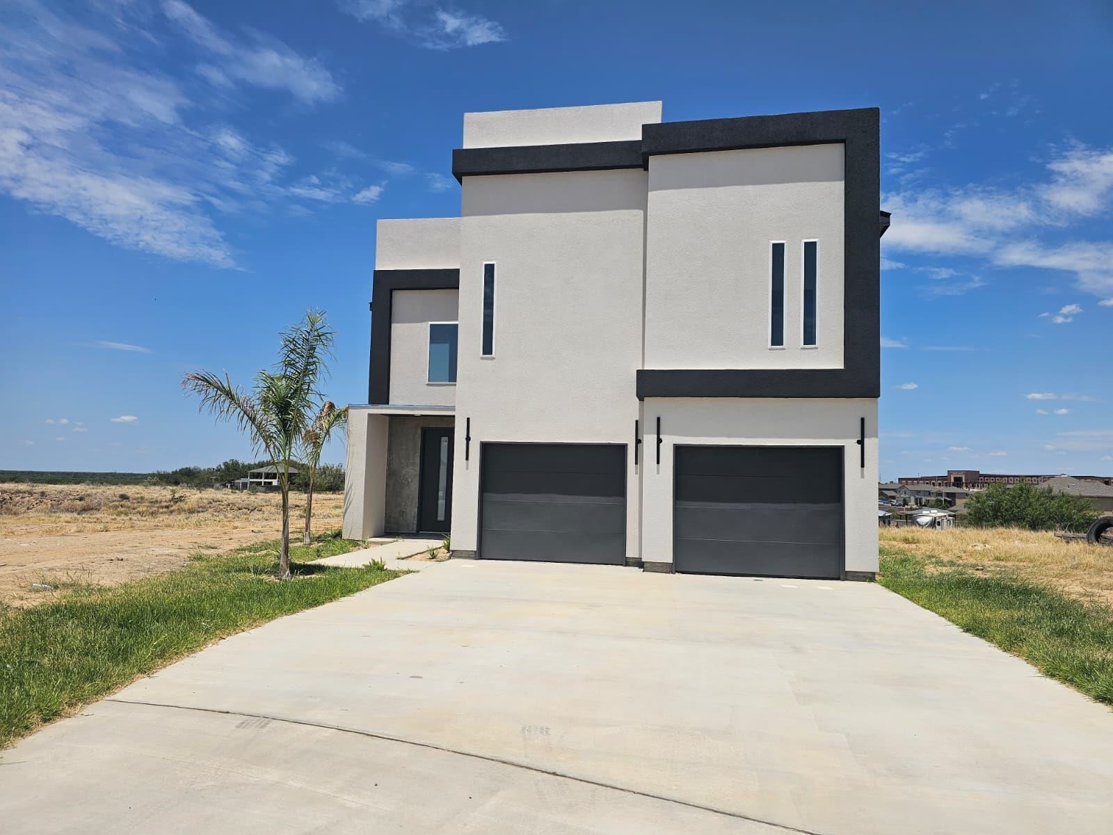 Photo 1 of 25 — 512 Concepcion, Laredo, TX 78045