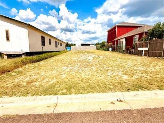 Photo 1 of 11 — 5207 Pearl Stone, Laredo, TX 78046