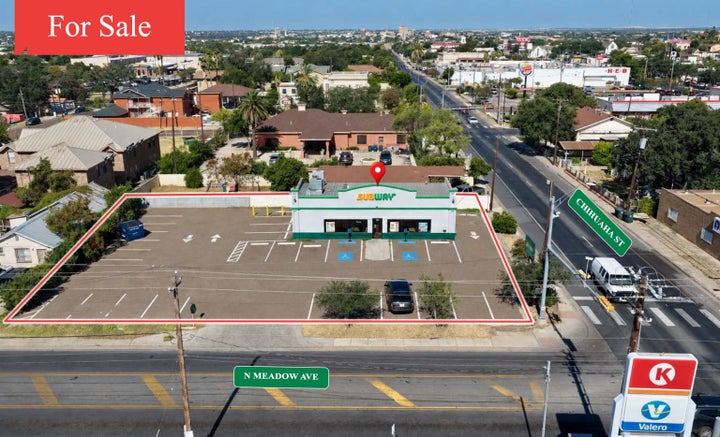 Photo 1 of 10 — 1020 Meadow Ave, Laredo, TX 78043