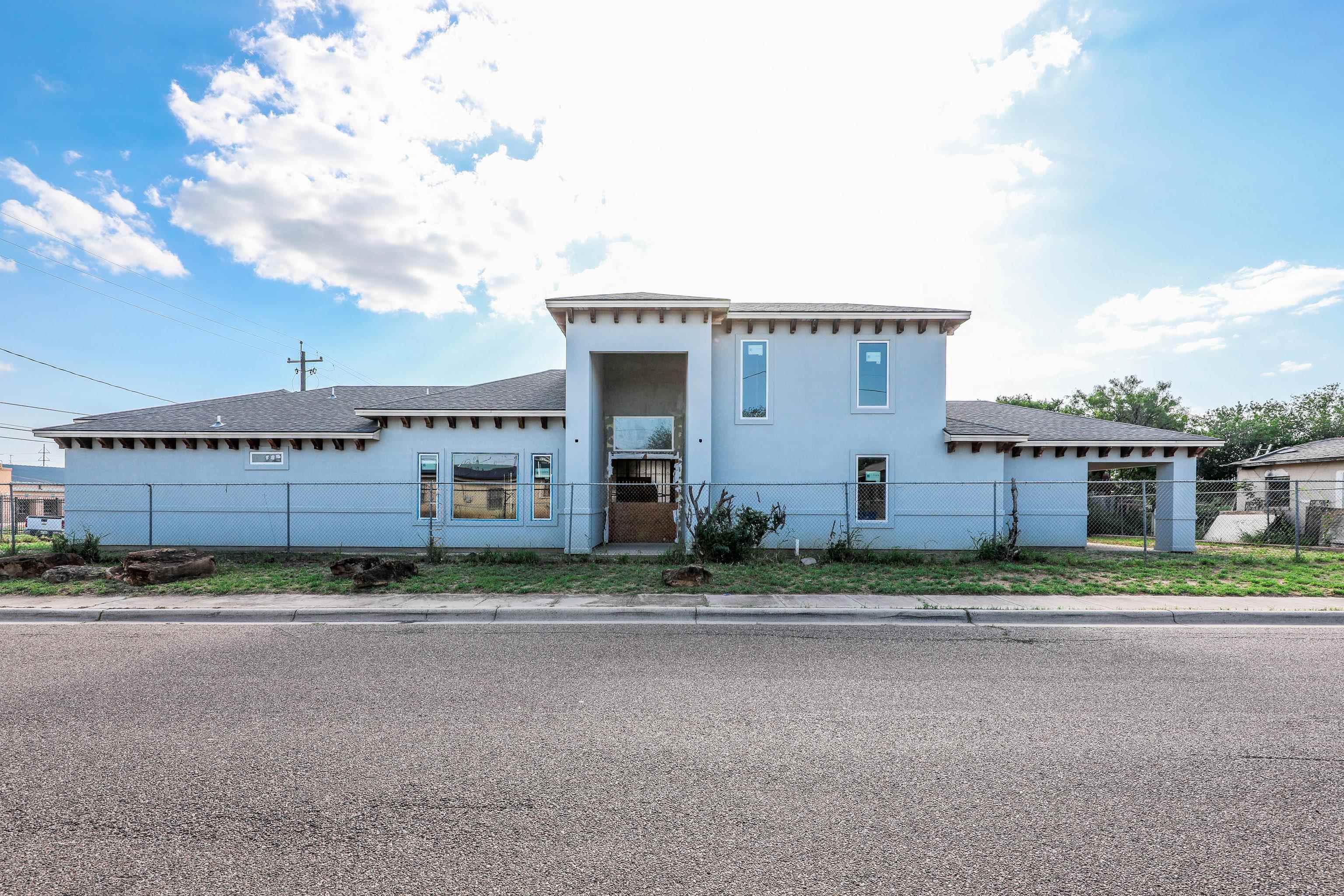 Photo 1 of 15 — 220 Ash St, Laredo, Tx 78040, TX 78040