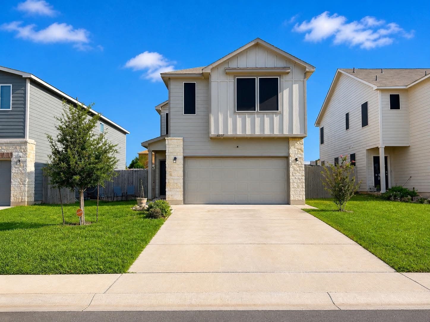 Photo 1 of 32 — 4207 Helena Dr., Laredo, TX 78046
