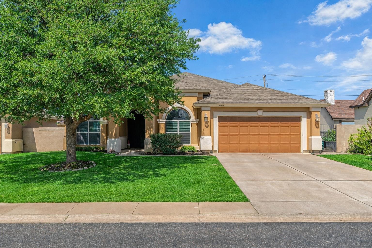 Photo 1 of 31 — 1105 Coahuila Loop, Laredo, TX 78045