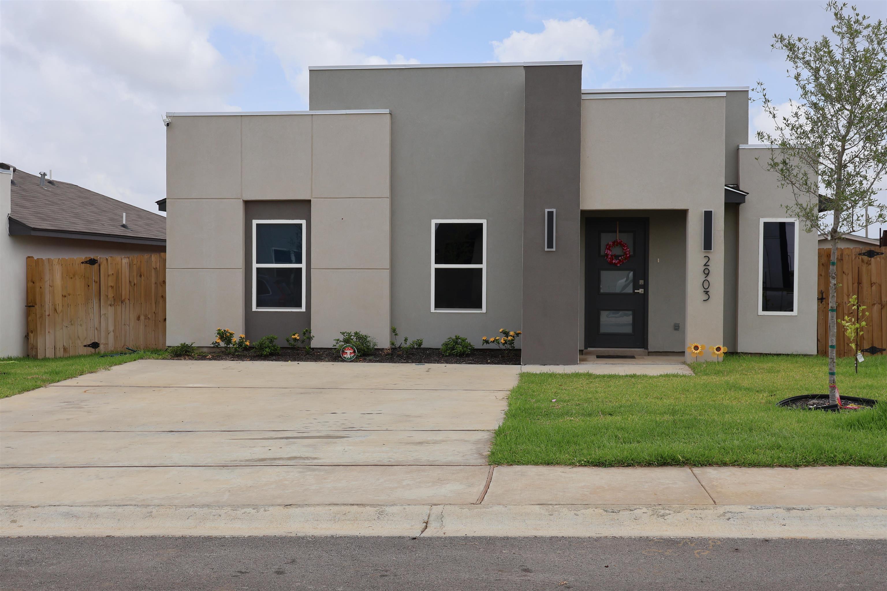 Photo 1 of 24 — 2903 Rowan Dr, Laredo, TX 78046