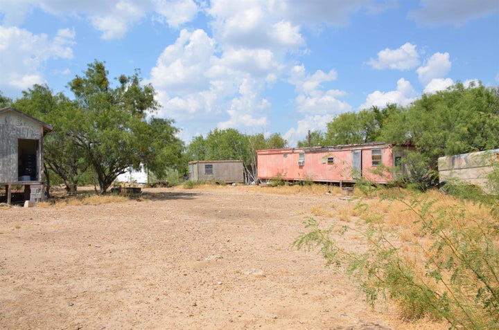 Photo 1 of 5 — 310 Rancho Pila Rd, LAREDO, TX 78045