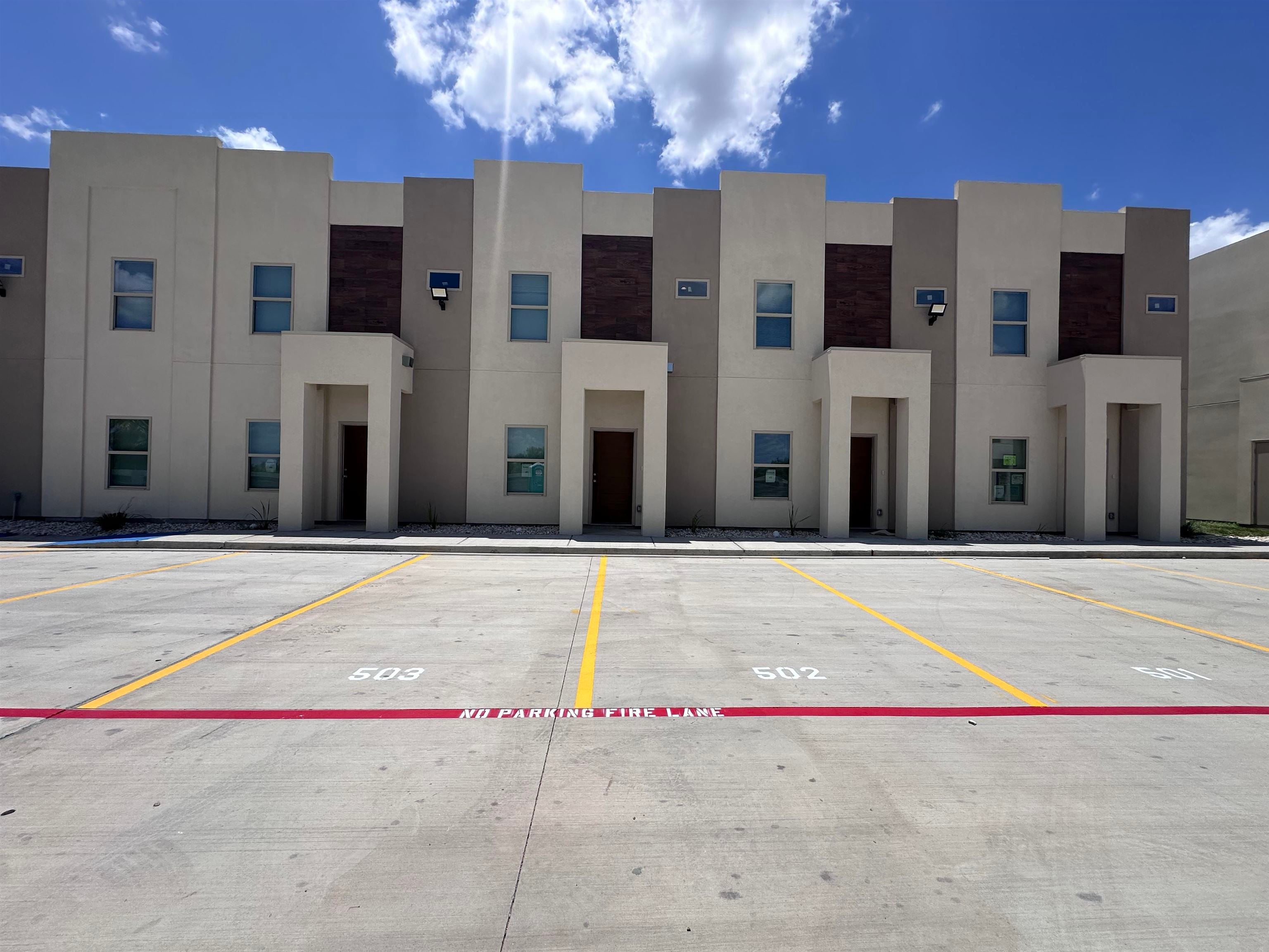 Photo 1 of 15 — 1717 Tournament Trail Dr. 306, Laredo, TX 78041