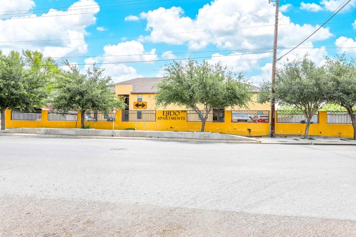 Photo 1 of 24 — 2119 Ejido Ave 16, Laredo, TX 78046