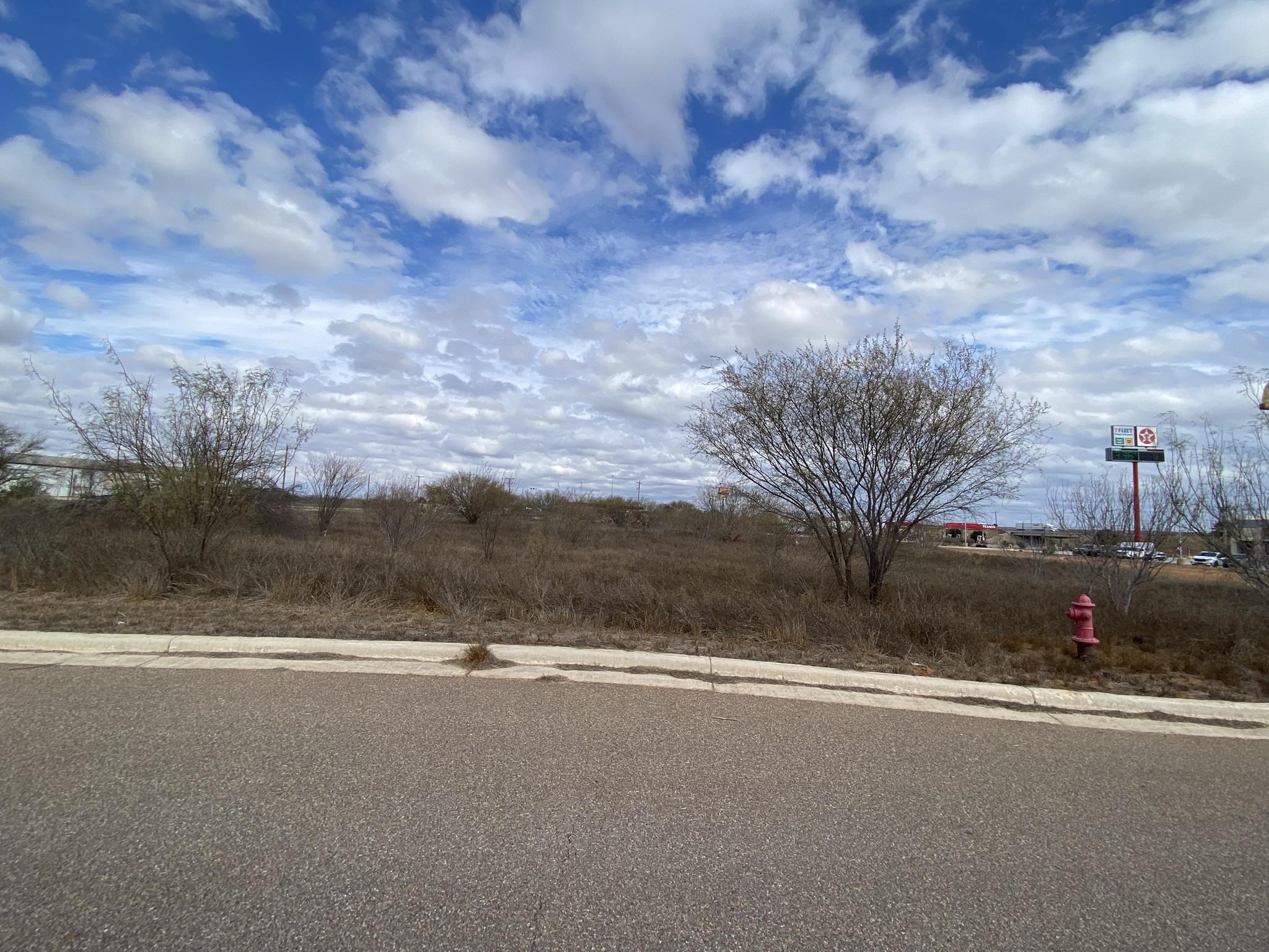 Photo 1 of 10 — 18 IH-35 Access Rd, Cotulla, TX 78014