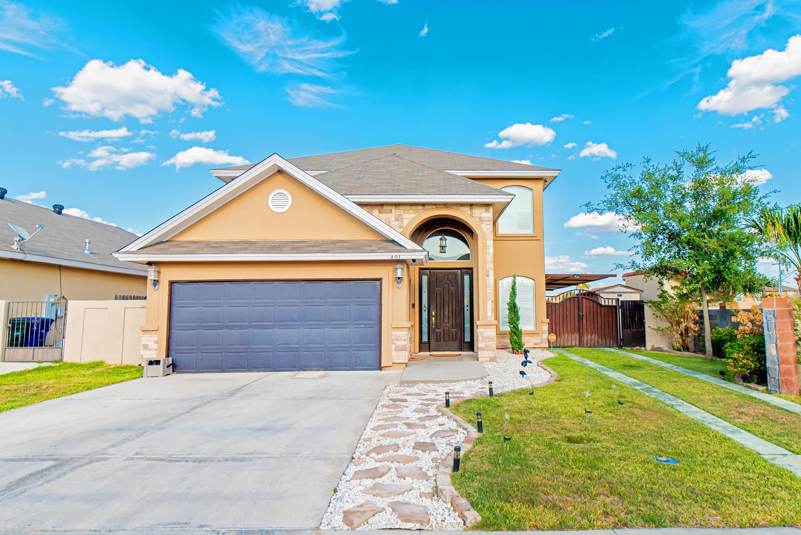 Photo 1 of 30 — 401 Sabal Loop, Laredo, TX 78045