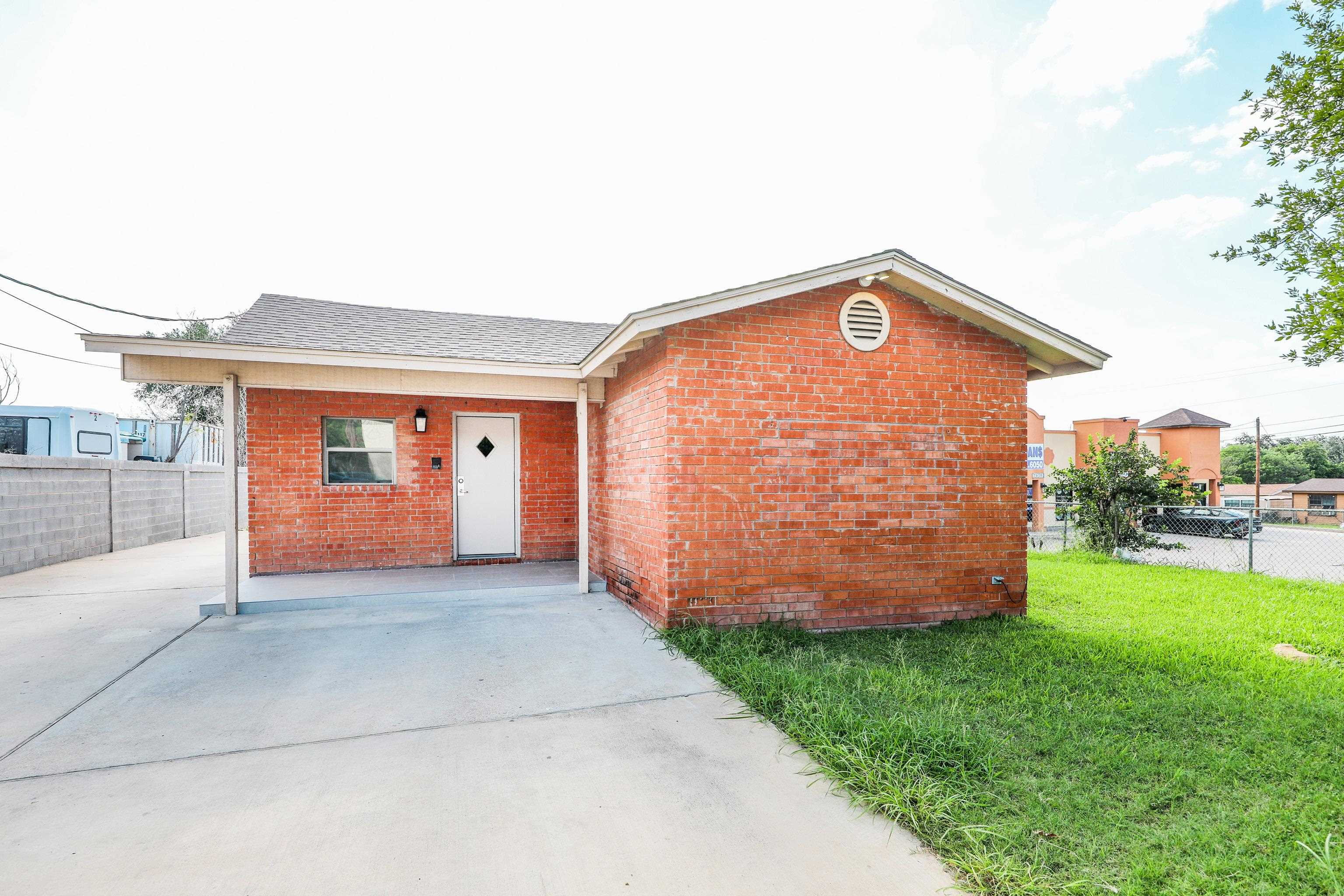 Photo 1 of 35 — 2610 Springfield Ave, laredo, TX 78040