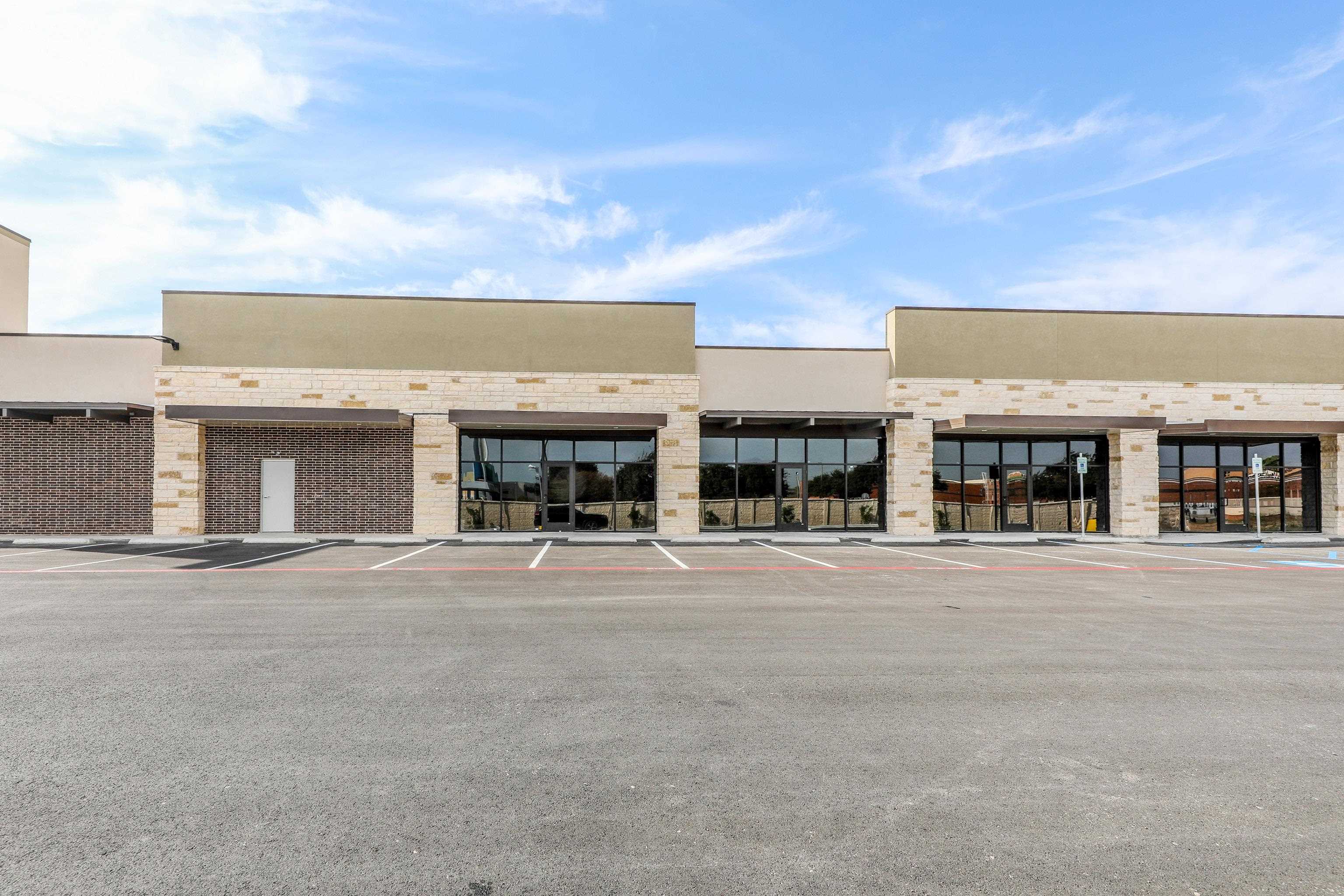 Photo 1 of 21 — 1016 Calton Rd, LAREDO, TX 78041
