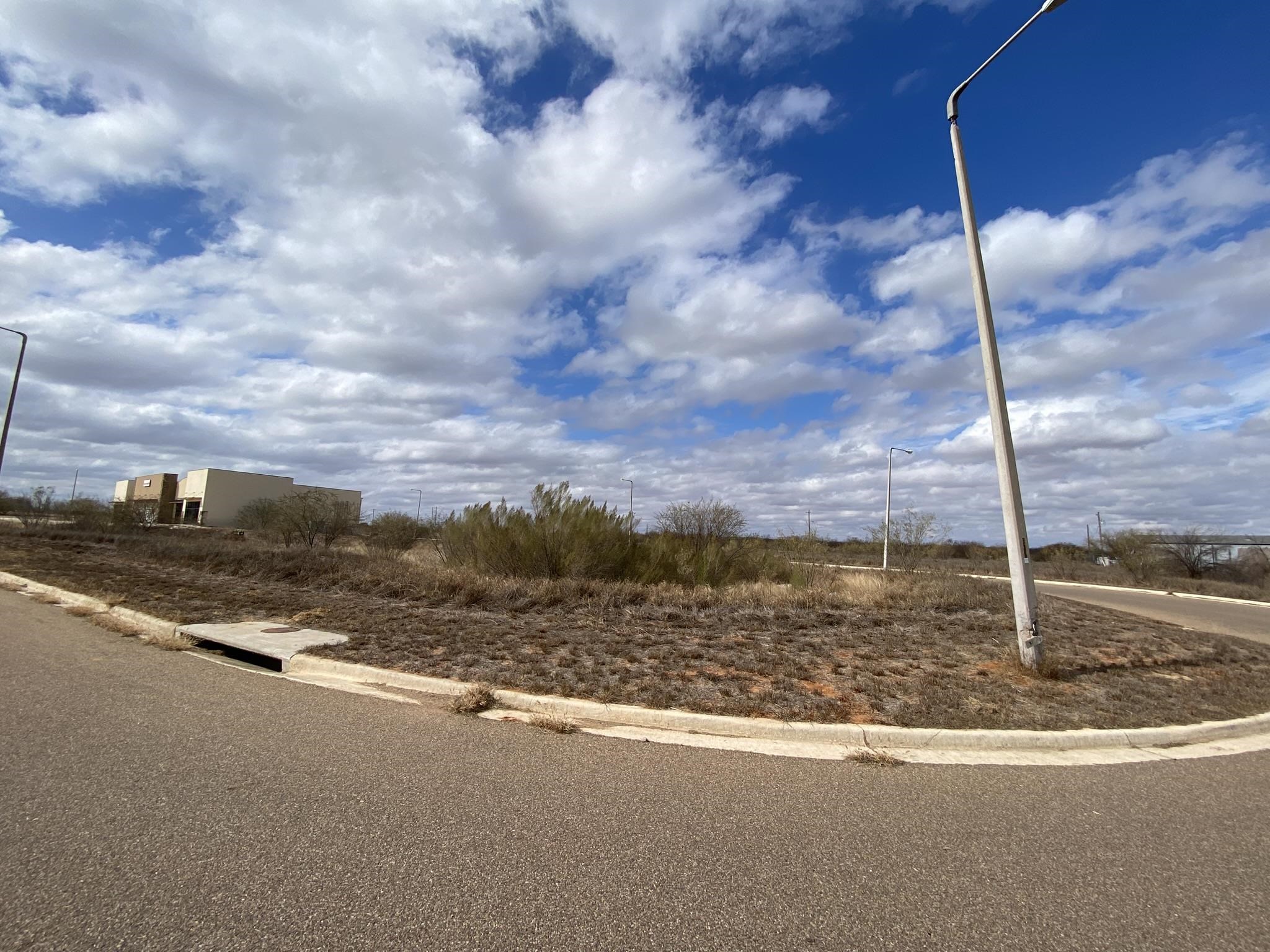 Photo 1 of 10 — 19 IH-35 Access Rd, Cotulla, TX 78014