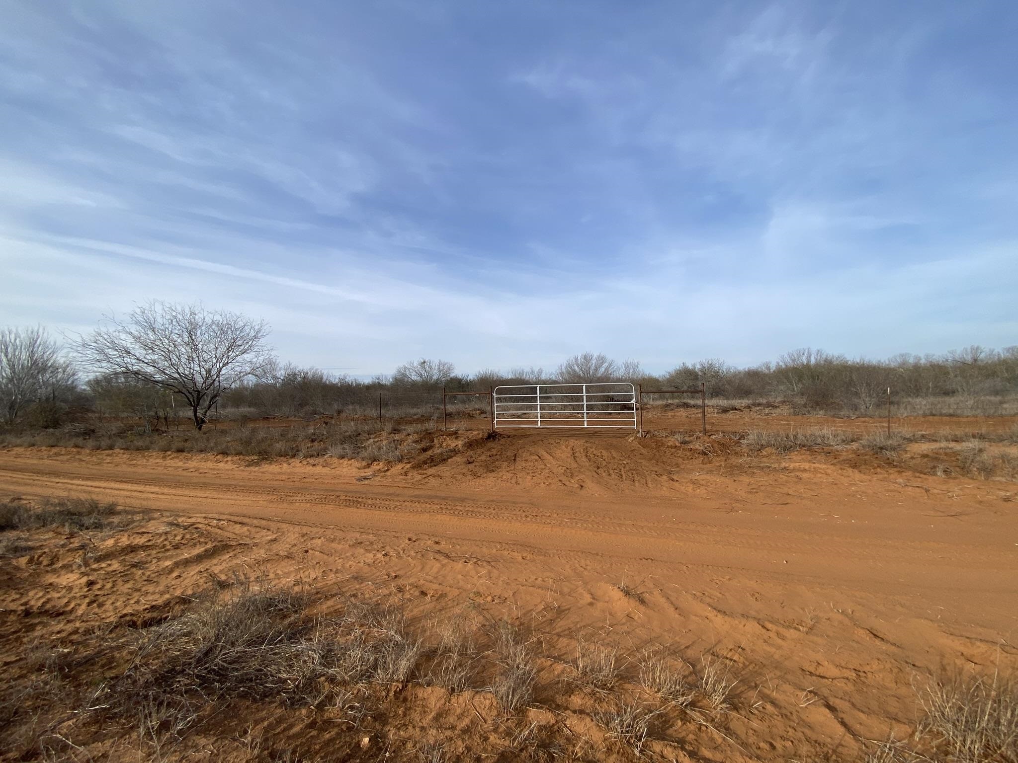 Photo 1 of 10 — 003 Ranch Rd, Encinal, TX 78019