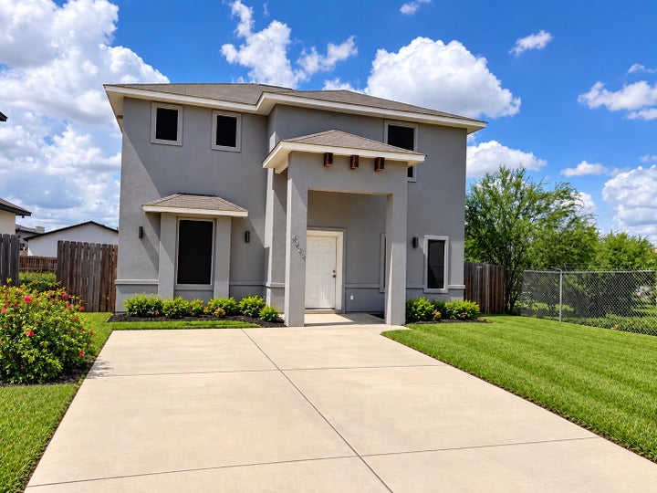 Photo 1 of 19 — 4320 Dorothy, Laredo, TX 78043