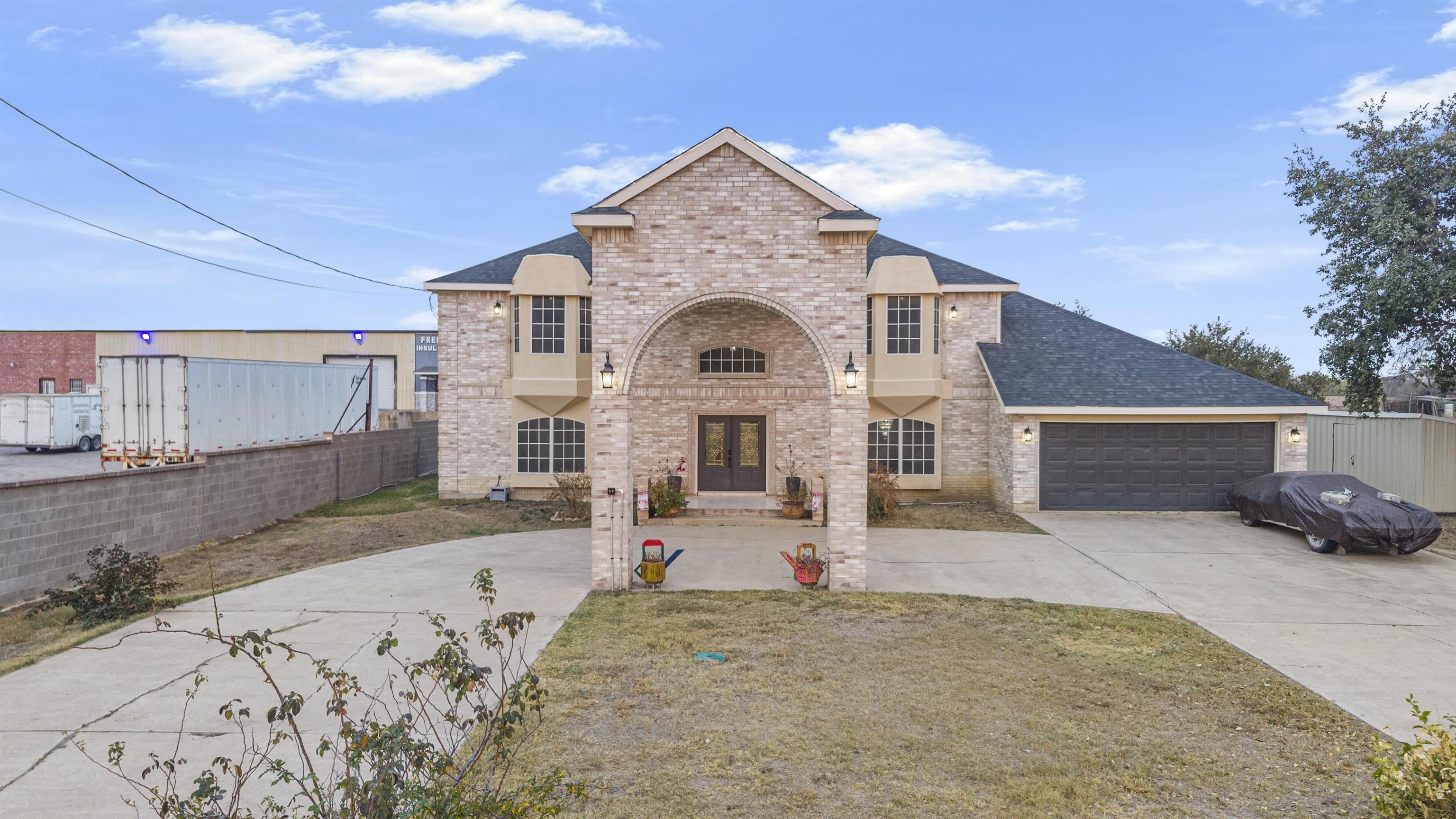 Photo 1 of 39 — 329 Old Milwaukee Rd., LAREDO, TX 78043