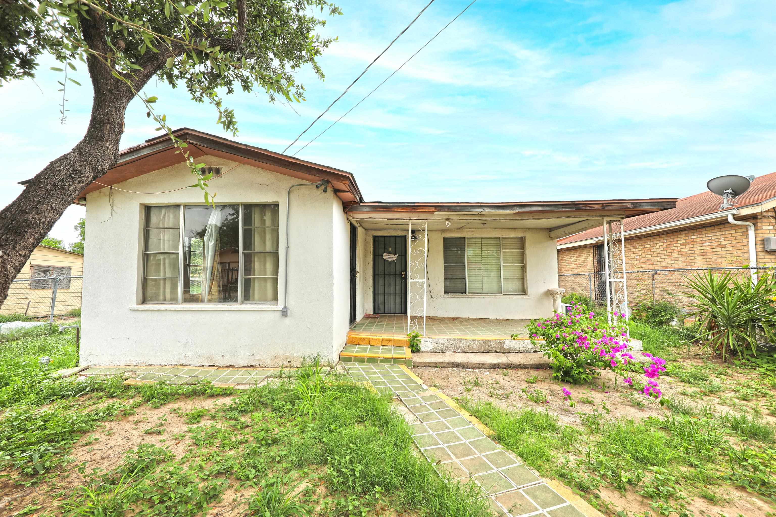 Photo 1 of 15 — 2305 San Jorge Ave, Laredo, TX 78040