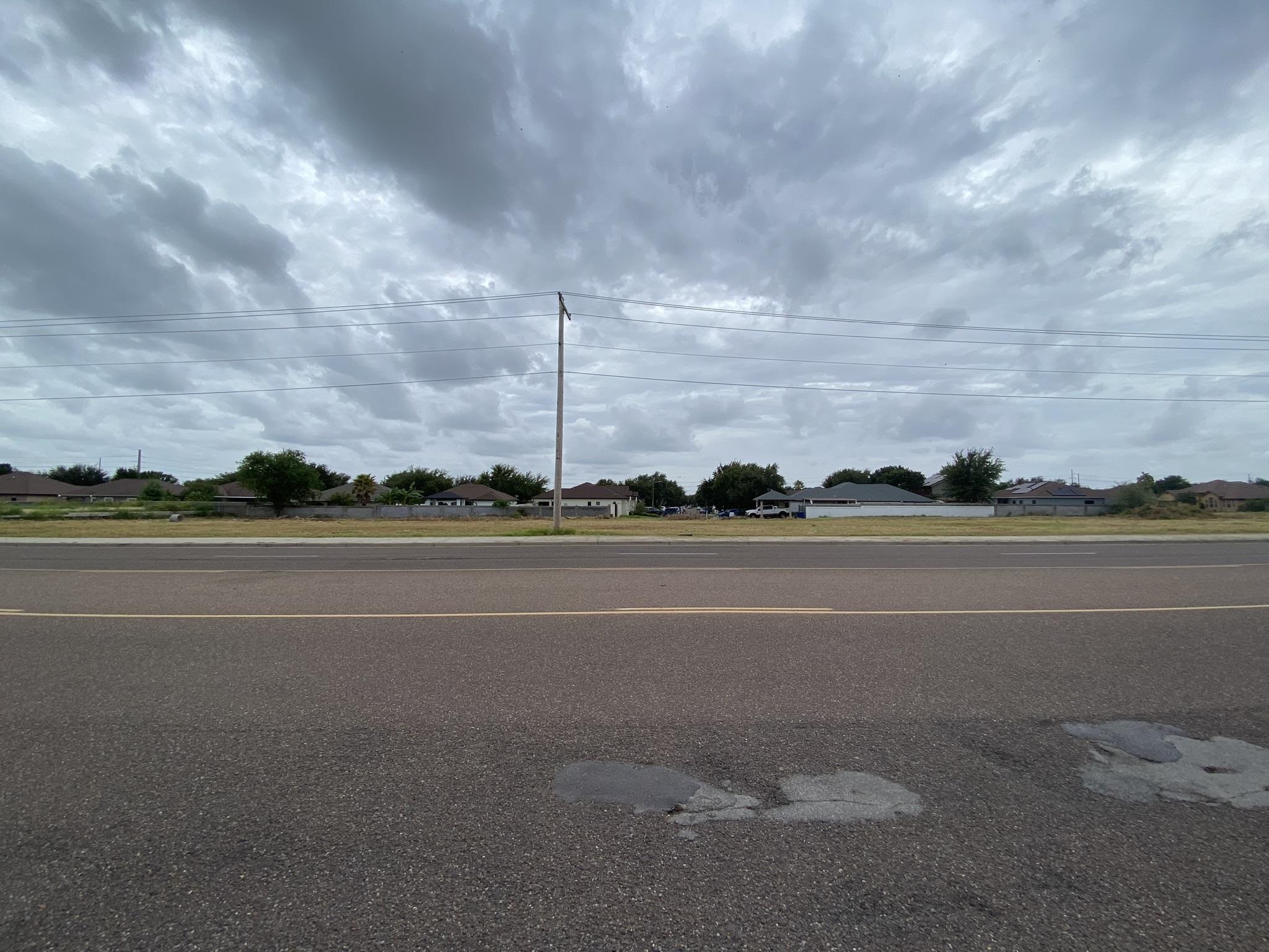 Photo 1 of 10 — 001 Shiloh Dr, LAREDO, TX 78045