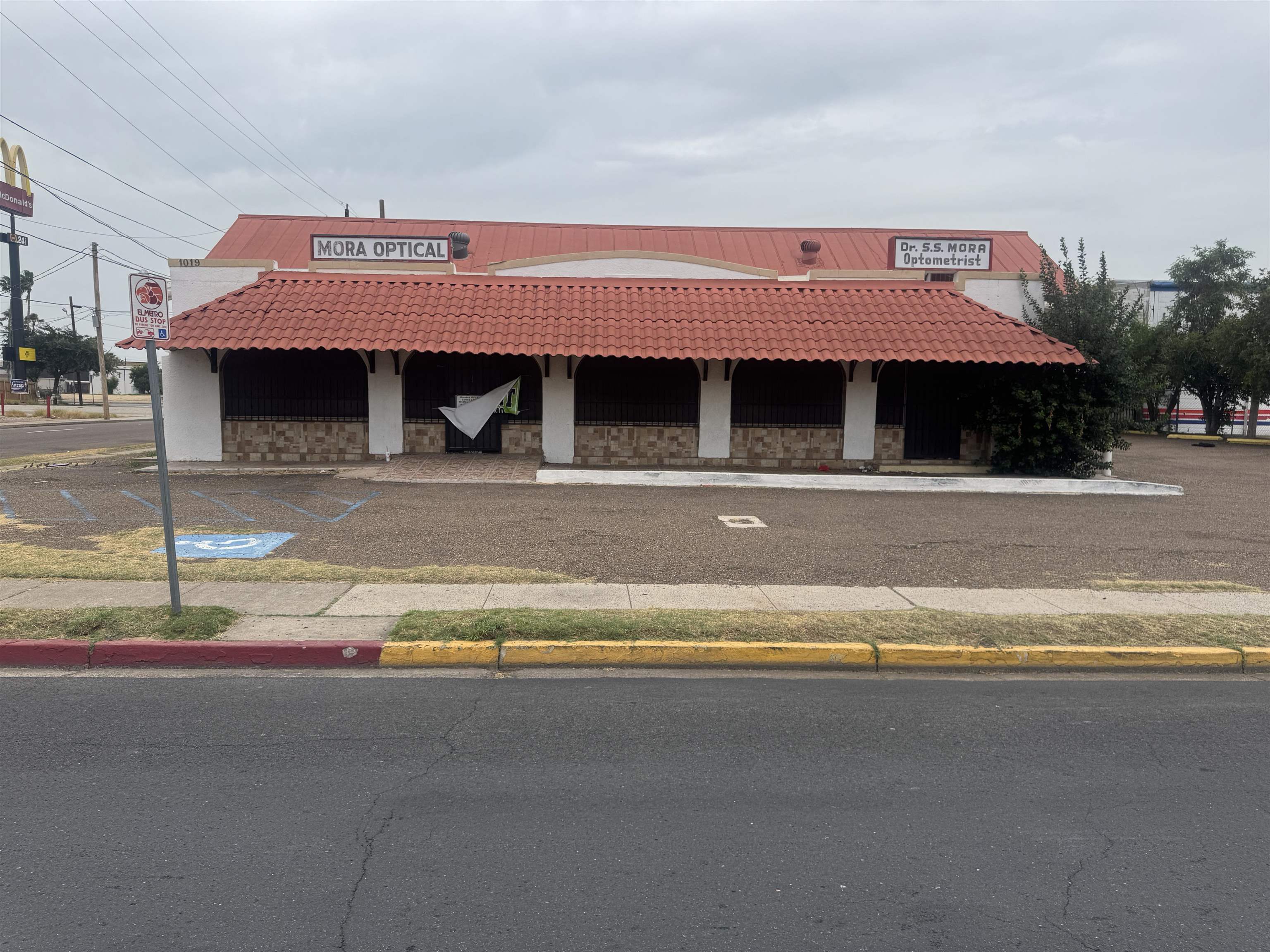 Photo 1 of 16 — 1019 San Bernardo Ave, Laredo, TX 78040