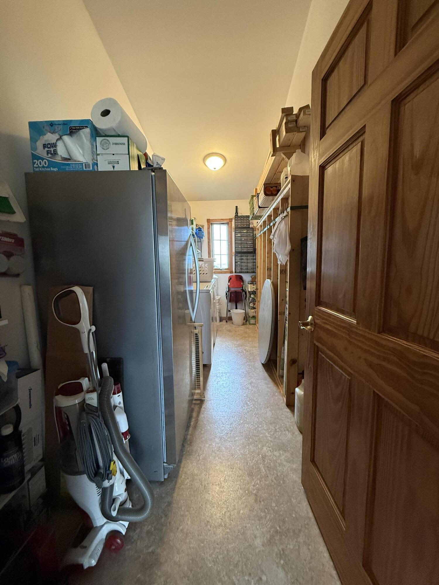 Doland, South Dakota, 57436, United States, 5 Bedrooms Bedrooms, ,4 BathroomsBathrooms,Residential,Active,2041704