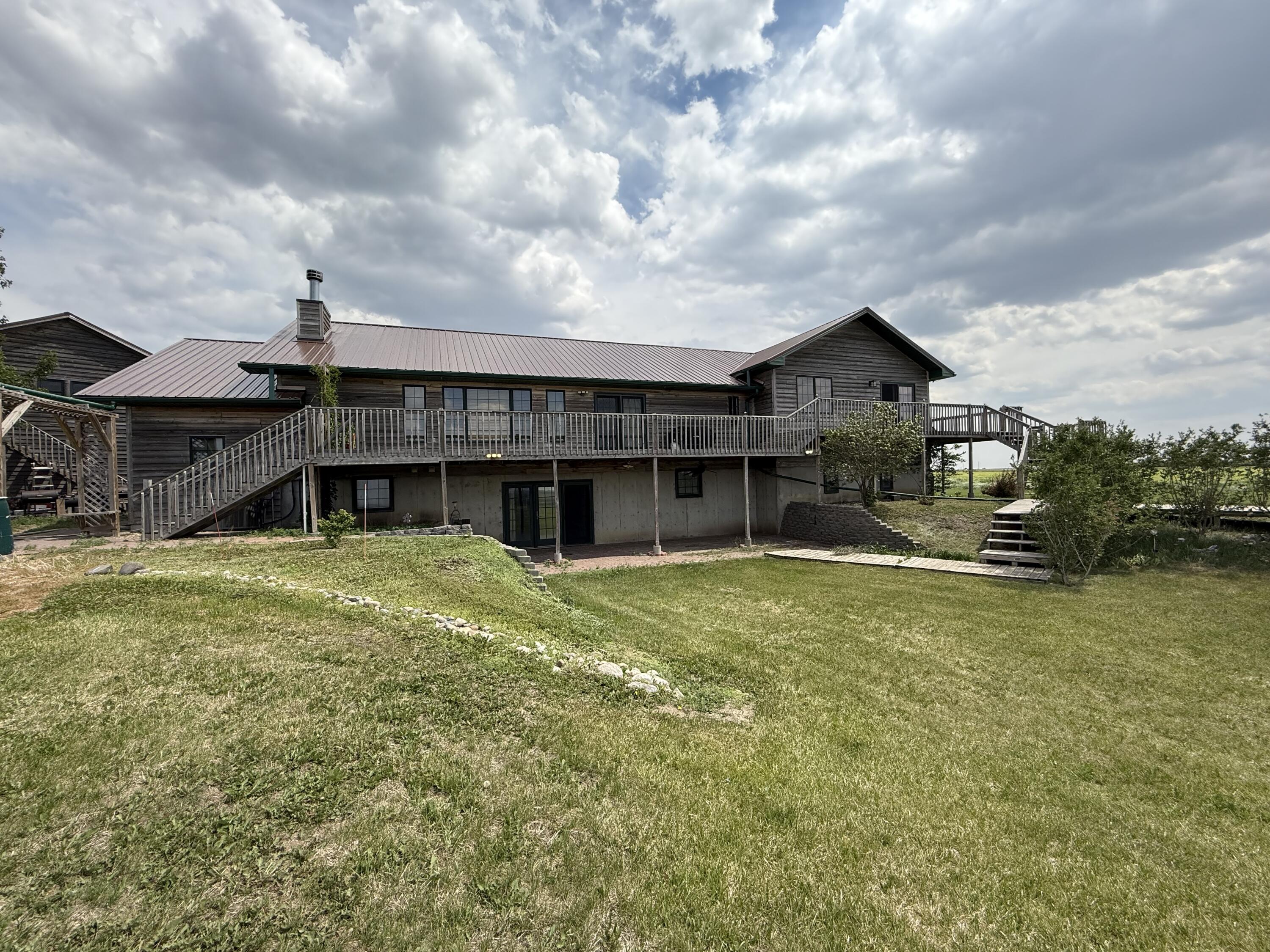 Doland, South Dakota, 57436, United States, 5 Bedrooms Bedrooms, ,4 BathroomsBathrooms,Residential,Active,2041704