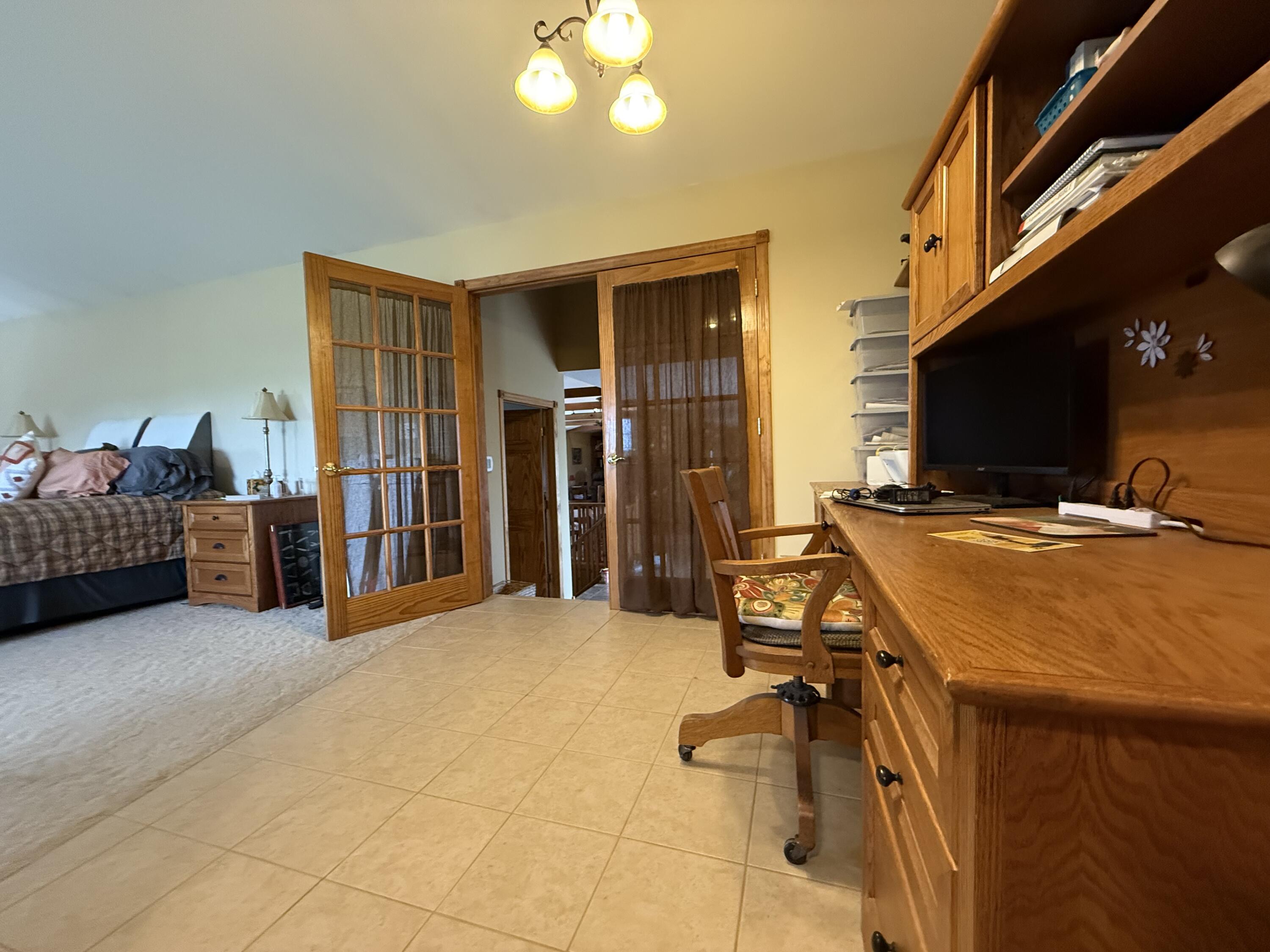 Doland, South Dakota, 57436, United States, 5 Bedrooms Bedrooms, ,4 BathroomsBathrooms,Residential,Active,2041704