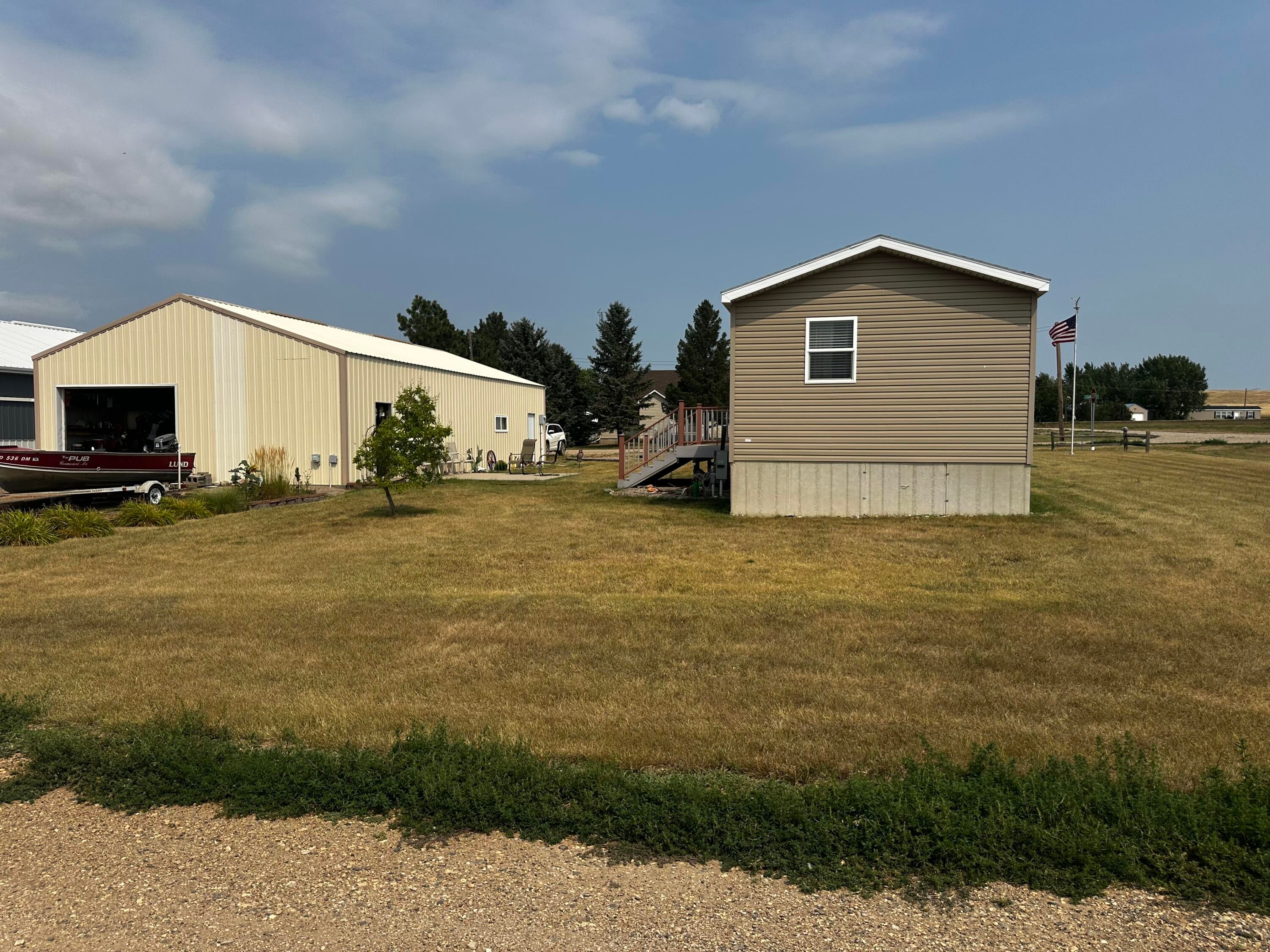 307 E Coffey Street - Photo 3
