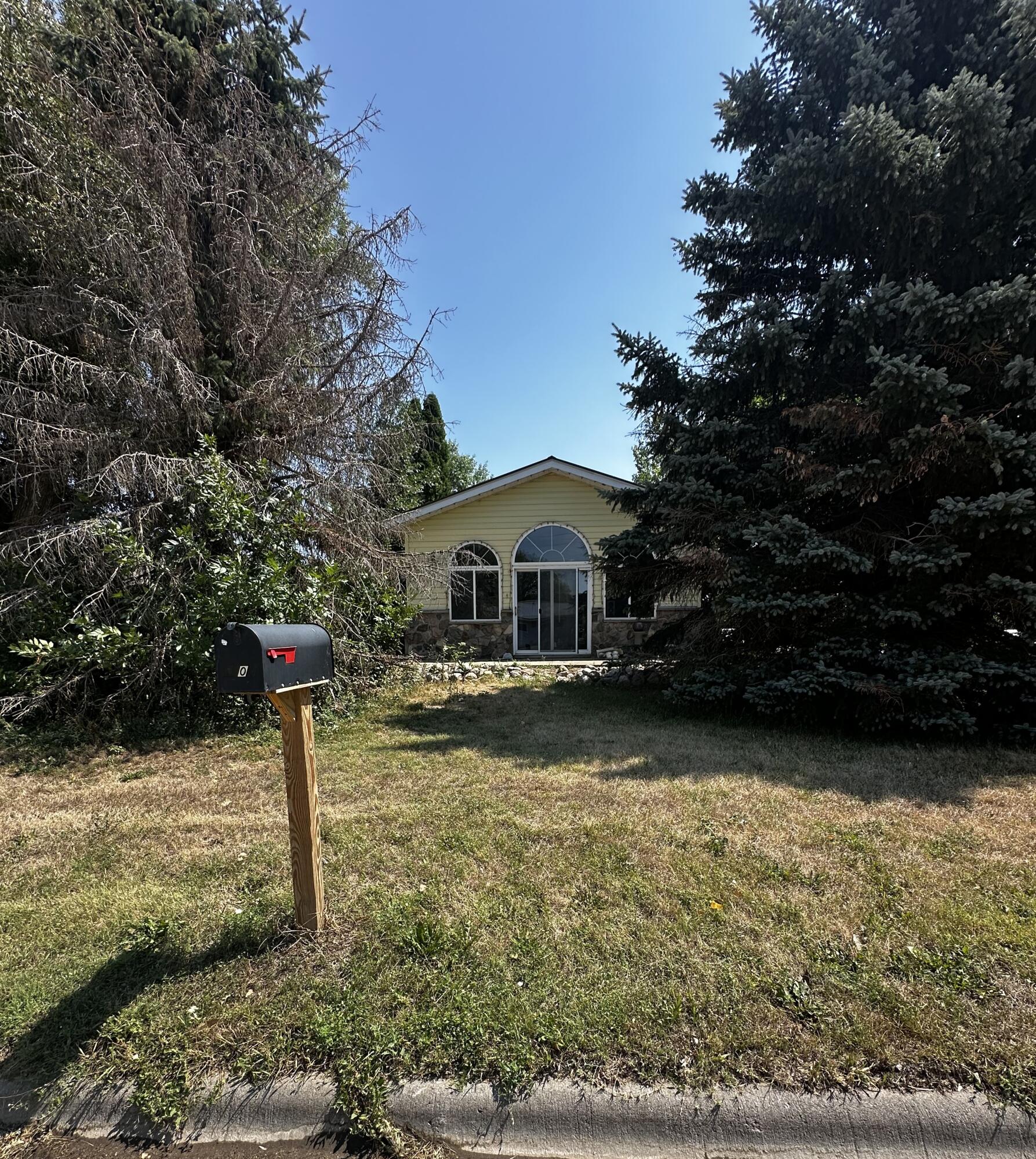 109 S Mannston Street - Photo 3