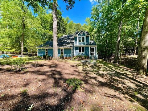 811 Brewer Place, Smithfield, VA 23430 - MLS#: 10581892