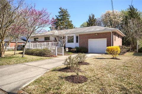 69 Rexford Drive, Newport News, VA 23608 - MLS#: 10575510