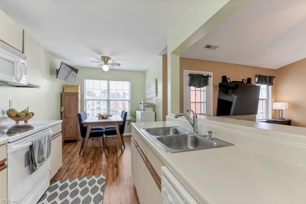 1881 Chantilly Court, Virginia Beach, VA 23451 MLS 10522003 Listing Information