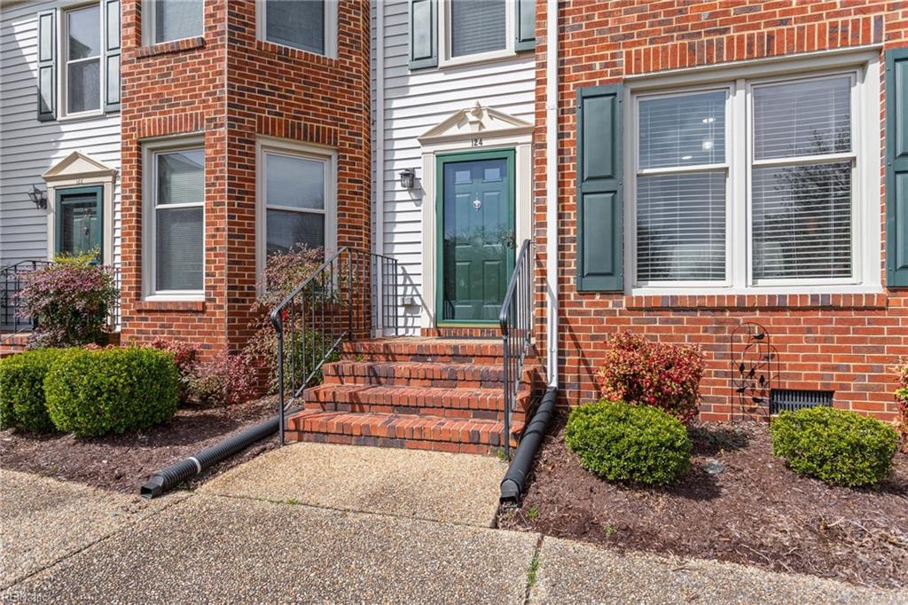 124 River Point Drive, Suffolk, VA 23434 MLS 10523001 Listing Information
