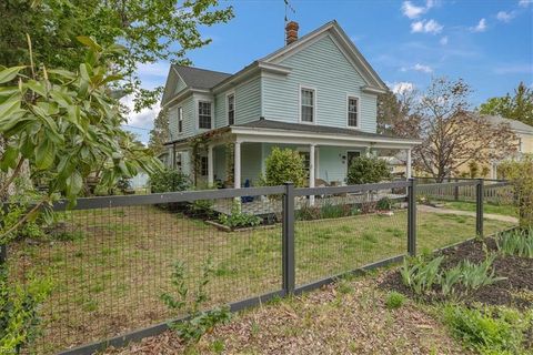 MLS: 10568439