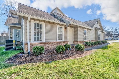 1306 Fairways Lookout Unit A, Chesapeake, VA 23320 - MLS#: 10579567