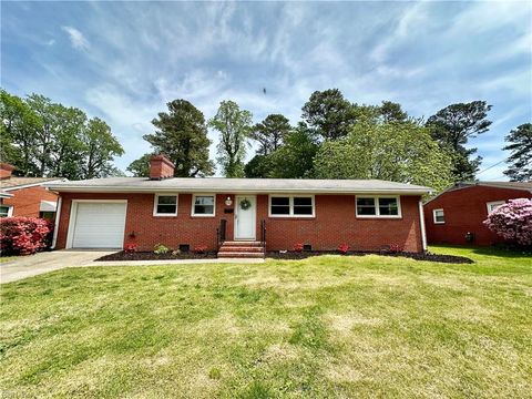 422 Eastwood Drive, Newport News, VA 23602 - MLS#: 10580491