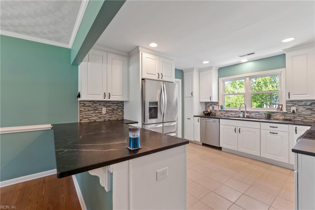 4720 Thoroughgood Drive, Virginia Beach, VA 23455 MLS 10531136