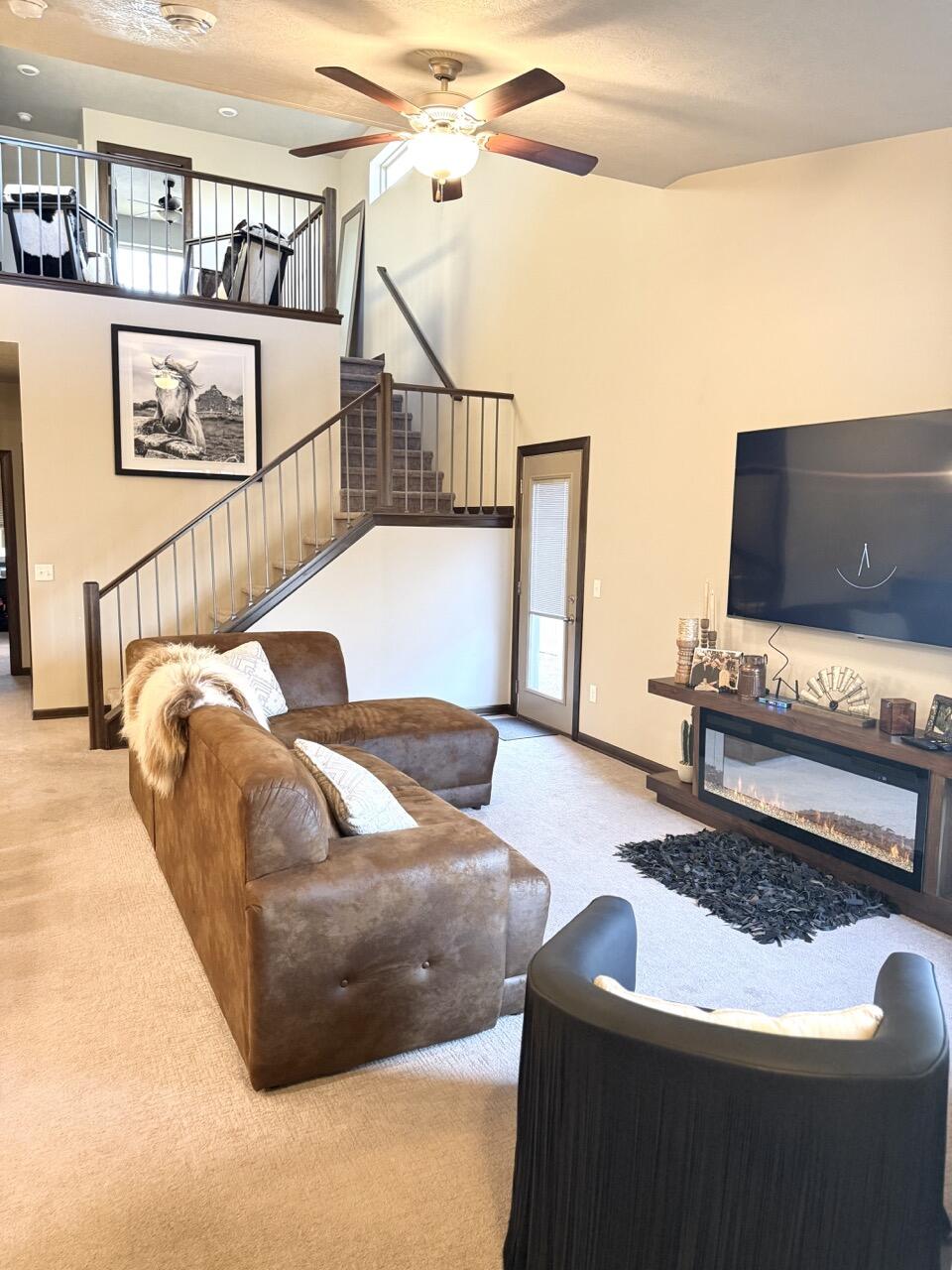 115 E Ivy Rd - Photo 4