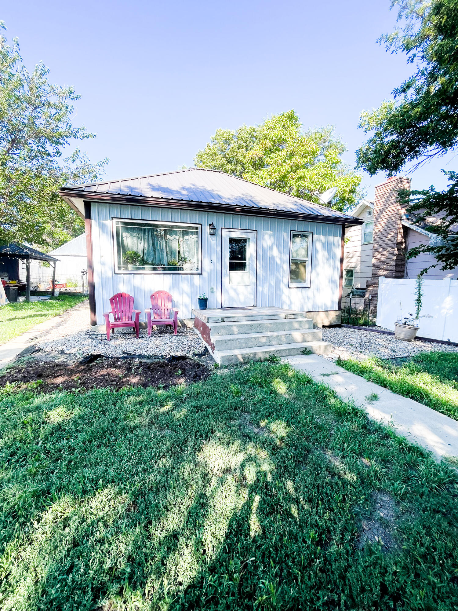 325 Polk St - Photo 3